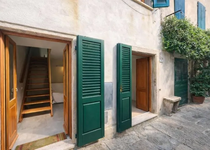 Borgo Agapito * Marciana (Isola d'Elba)